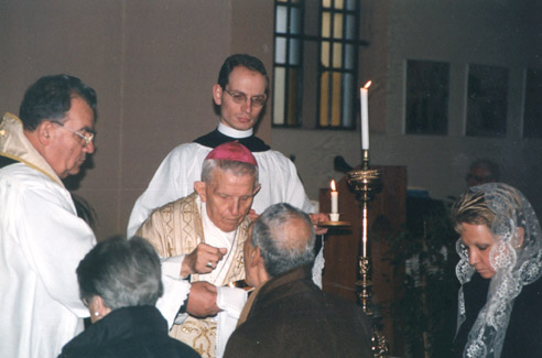 ambrosian_rite10.jpg (41326 bytes)